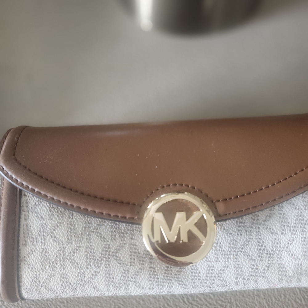Michael Kors Brown and Cream Wallet